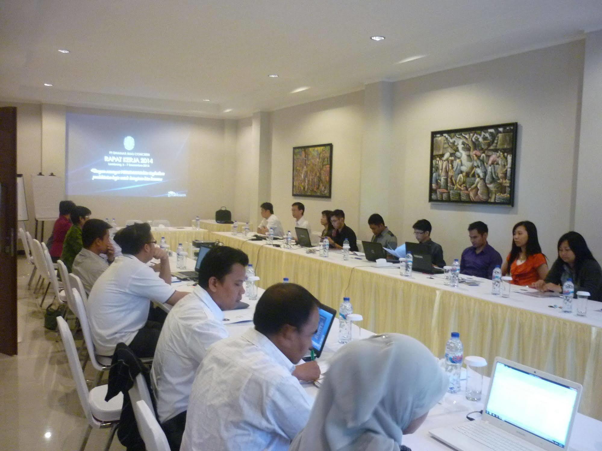 Hotel Reddoorz Near Lembang Park & Zoo 2 Esterno foto