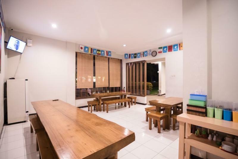 Hotel Reddoorz Near Lembang Park & Zoo 2 Esterno foto